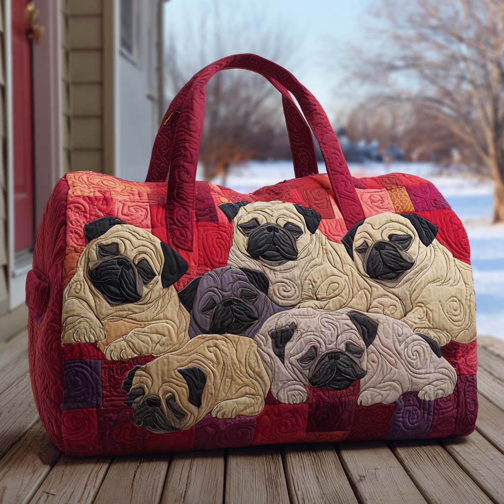Snuggle Pug Gequilted Duffle Bag